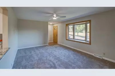 1268 Jamesway, Fort Atkinson, WI 53538 - Photo 4