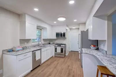 1268 Jamesway, Fort Atkinson, WI 53538 - Photo 10