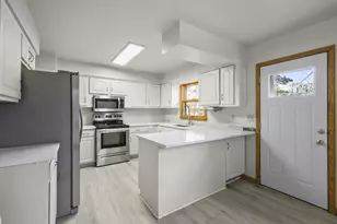 5519 Milwaukee St, Mcfarland, WI 53558 - Photo 14