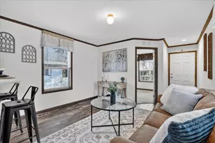 96 Falling Creek Cir, Janesville, WI 53548 - Photo 8