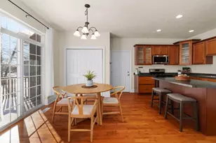 5205 Teaberry Ln, Fitchburg, WI 53711 - Photo 4