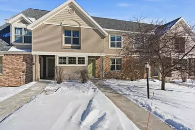 3029 Stratton Way, Madison, WI 53719 - Photo 2