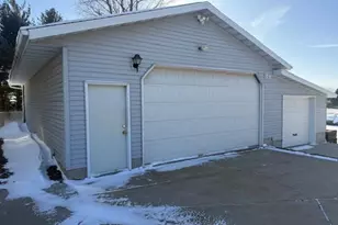 2595 King Dr, Cottage Grove, WI 53527 - Photo 10