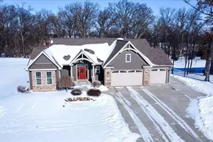 3016 Midnight Sun Dr, Sun Prairie, WI 53590 - Photo 1