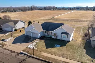 214 Alyssa St, Tomah, WI 54660 - Photo 8