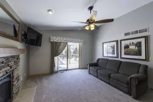 212 Yarrow Hill Dr, Cottage Grove, WI 53527 - Photo 8