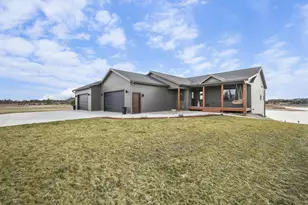 N8776 Island View Dr, New Lisbon, WI 53950 - Photo 40