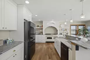 N8776 Island View Dr, New Lisbon, WI 53950 - Photo 6