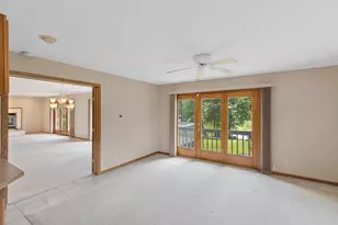 E12805 W Point Dr, Merrimac, WI 53561 - Photo 10