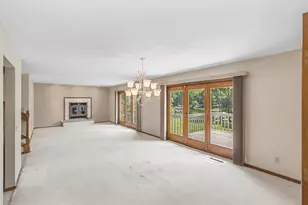 E12805 W Point Dr, Merrimac, WI 53561 - Photo 6