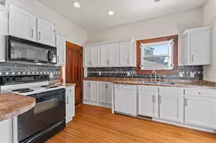 404 3rd St, Baraboo, WI 53913 - Photo 12