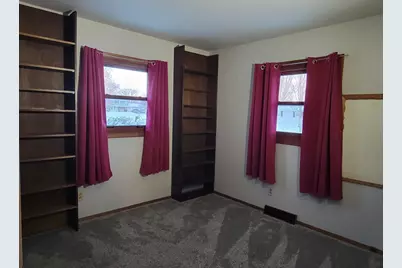 2501 Sherwood Drive, Janesville, WI 53545 - Photo 10