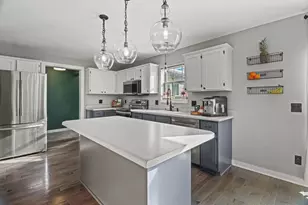 6915 Dominion Dr, Madison, WI 53718 - Photo 2