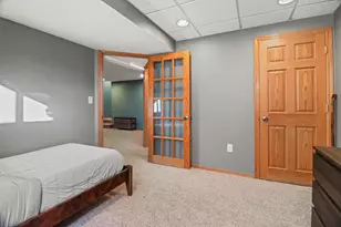 6915 Dominion Dr, Madison, WI 53718 - Photo 32