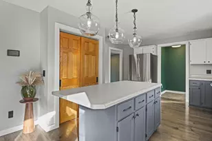 6915 Dominion Dr, Madison, WI 53718 - Photo 8