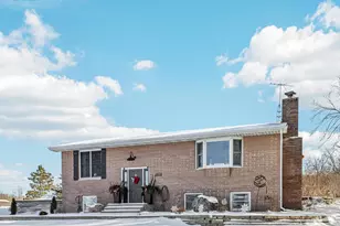 N6726 Blackhawk Rd, Portage, WI 53901 - Photo 8