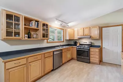 662 French Glen, Oregon, WI 53575 - Photo 14
