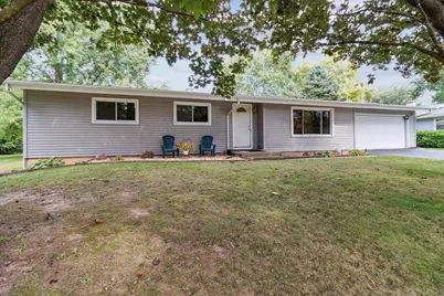 662 French Glen, Oregon, WI 53575 - Photo 2
