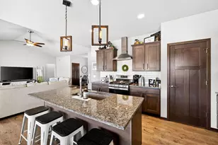 4960 Prairie Spring Ct, Waunakee, WI 53597 - Photo 12