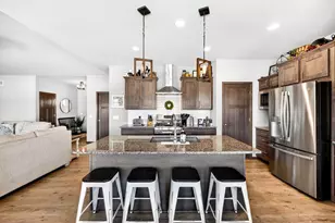 4960 Prairie Spring Ct, Waunakee, WI 53597 - Photo 10