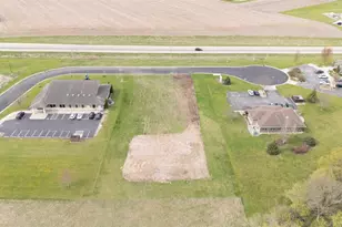 708 Katie Ct, Cambridge, WI 53523 - Photo 1