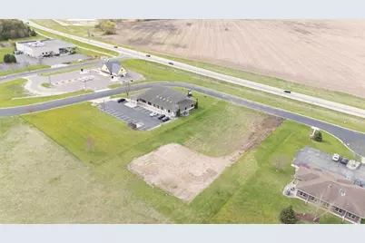 708 Katie Court, Cambridge, WI 53523 - Photo 4