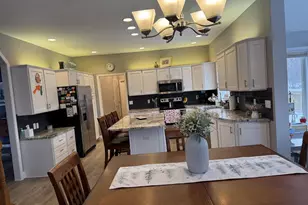 1270 McMahon Dr, Sun Prairie, WI 53590 - Photo 8