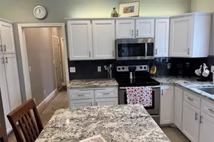 1270 McMahon Dr, Sun Prairie, WI 53590 - Photo 10