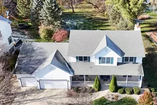 1270 McMahon Dr, Sun Prairie, WI 53590 - Photo 2