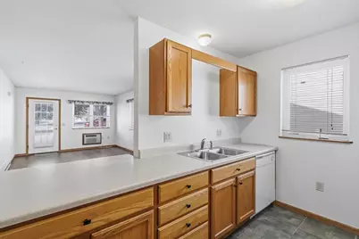 1505 Manassas Drive #50, Baraboo, WI 53913 - Photo 12