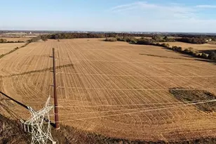 2326 S Murray Rd, Janesville, WI 53548 - Photo 2