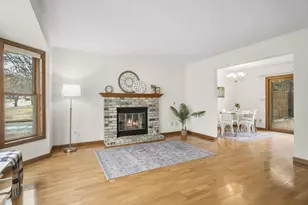 3202 Basil Dr, Madison, WI 53704 - Photo 4