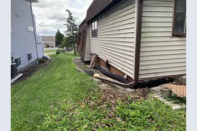 530 W Main Street, Sun Prairie, WI 53590 - Photo 10