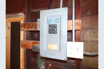 827 Garfield Avenue, Beloit, WI 53511 - Photo 28