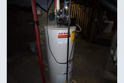 827 Garfield Avenue, Beloit, WI 53511 - Photo 20