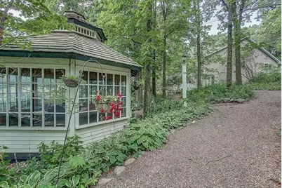 5525 Portage Road, Madison, WI 53704 - Photo 8