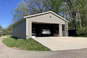 5525 Portage Rd, Madison, WI 53704 - Photo 10