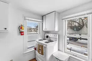 435 8th St, Baraboo, WI 53913 - Photo 8