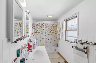 435 8th St, Baraboo, WI 53913 - Photo 12