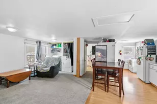 435 8th St, Baraboo, WI 53913 - Photo 4