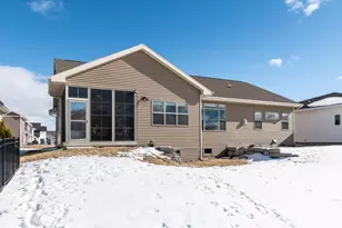 608 Burnt Sienna Dr, Middleton, WI 53562 - Photo 48