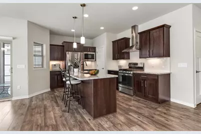 608 Burnt Sienna Drive, Middleton, WI 53562 - Photo 4