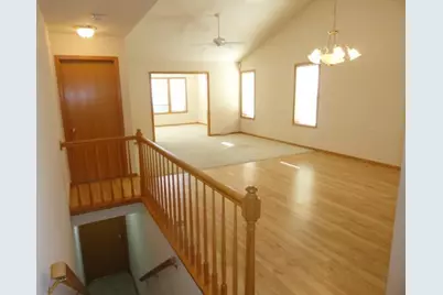 607 Malvern Hill Dr, Madison, WI 53718 - Photo 10