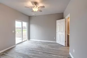 606 W Delavan Dr, Janesville, WI 53548 - Photo 14