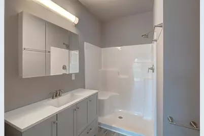 606 W Delavan Drive, Janesville, WI 53548 - Photo 18