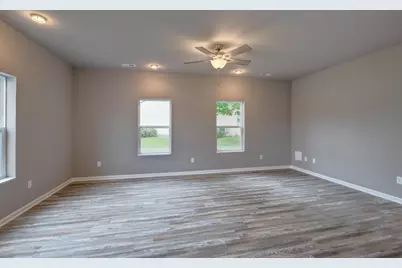 632 W Delavan Drive, Janesville, WI 53548 - Photo 4