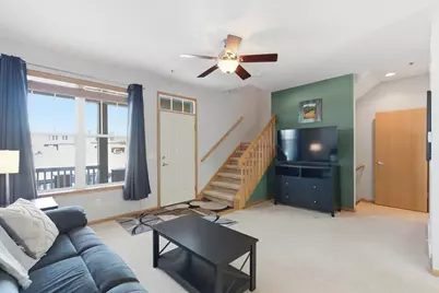 14 S Gardens Way, Fitchburg, WI 53711 - Photo 4