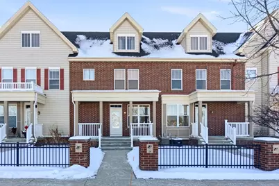 14 S Gardens Way, Fitchburg, WI 53711 - Photo 1