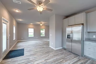 620 W Delavan Drive, Janesville, WI 53548 - Photo 12