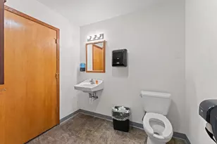 1002 Academy St, Elroy, WI 53929 - Photo 40